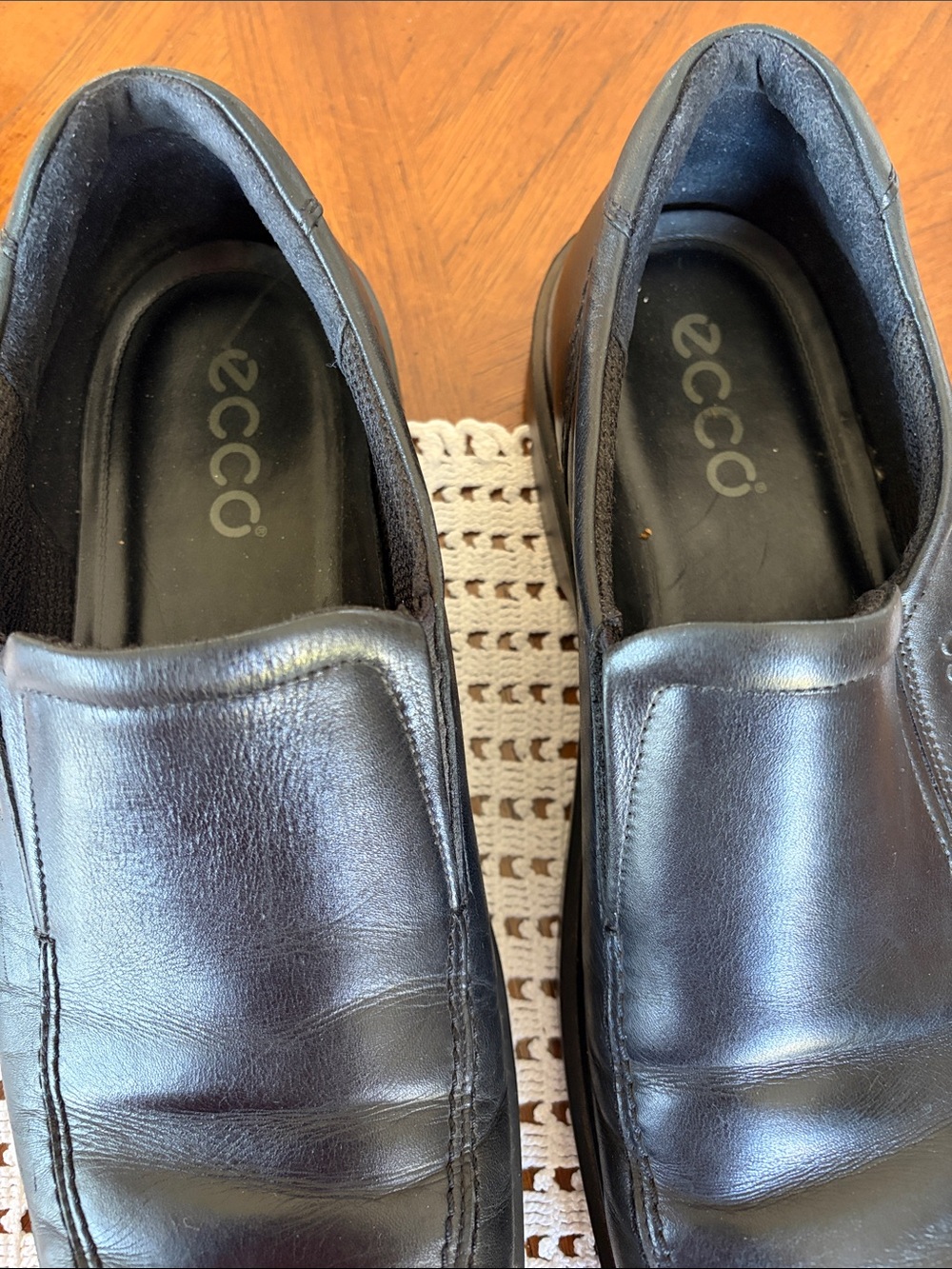 Ecco Black Leather Slip-On Loafers
